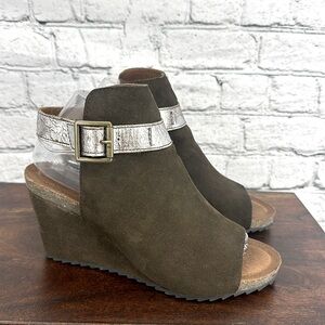 DIBA TRUE Neon Nights Nubuck Leather Peep Toe Ankle Strap Wedge Booties *9* VGC!